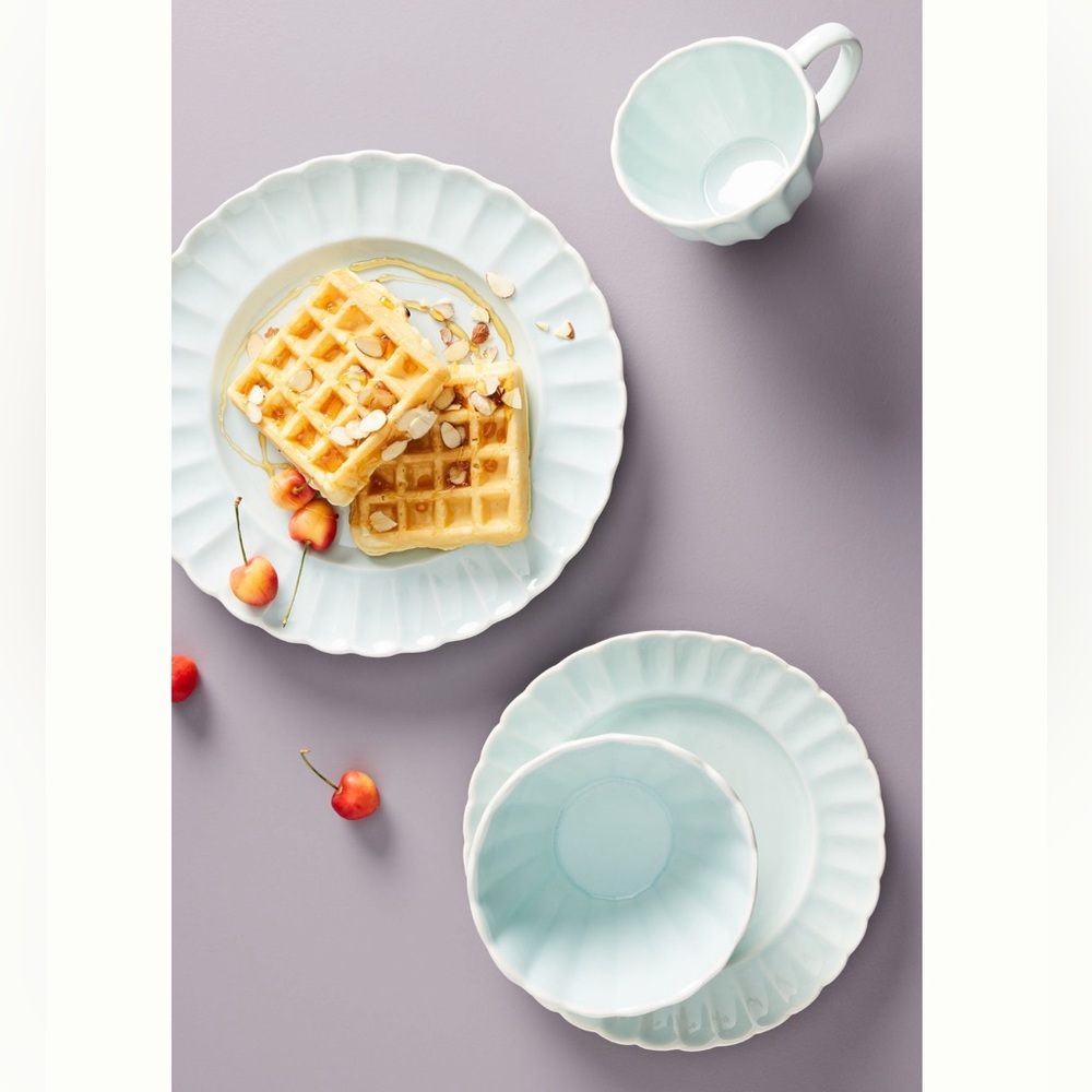 ISO Anthropologie Daisy Dinner Plates